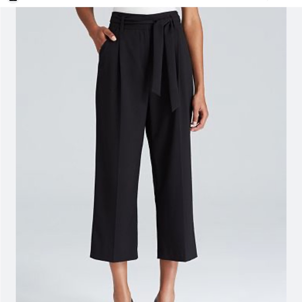 CROPPED WIDE LEG BELTED TROUSER (NAVY)